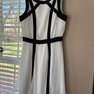 Elegant Black and White Sleeveless Dress
